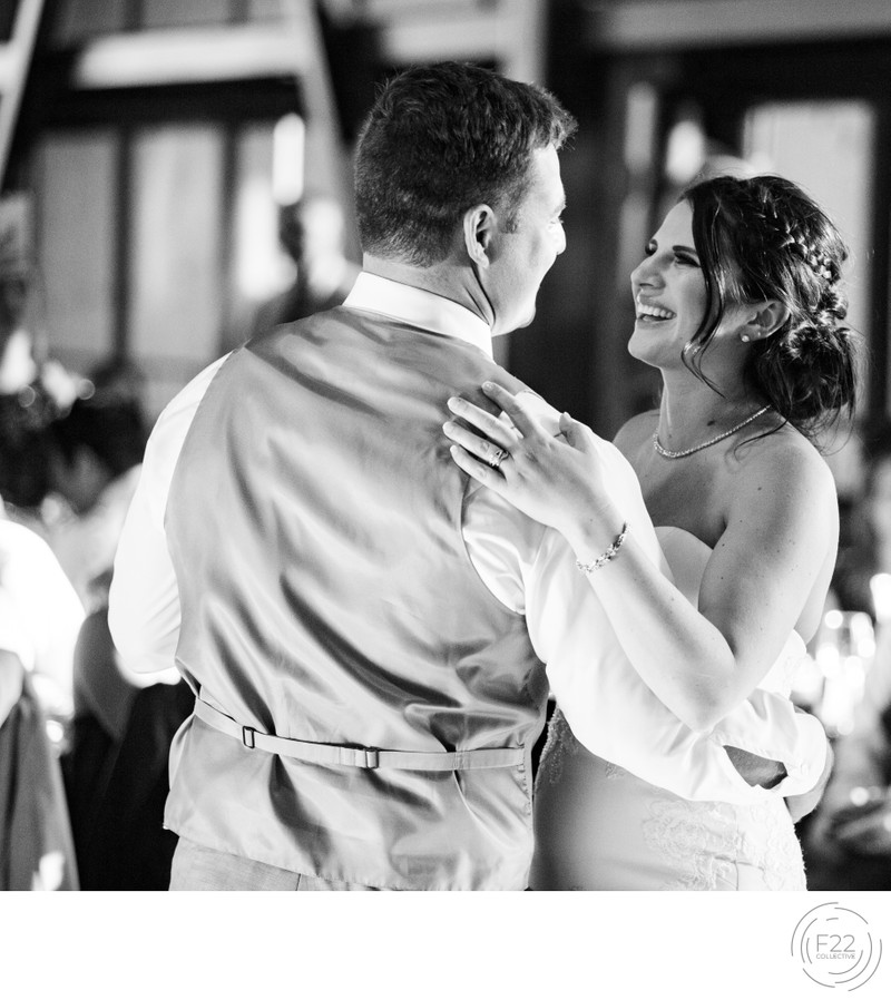 Zephyr Lodge Wedding Photographer: Couple First Dance