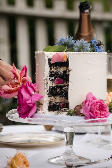 Intimate Wedding Cake Sacramento Photographers