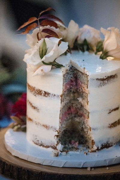 Sacramento Wedding Photographers Wedding Cake Cut