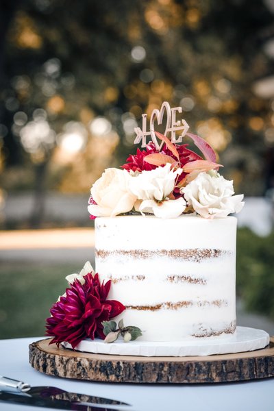 Wedding Cake: Sacramento Wedding Photographers