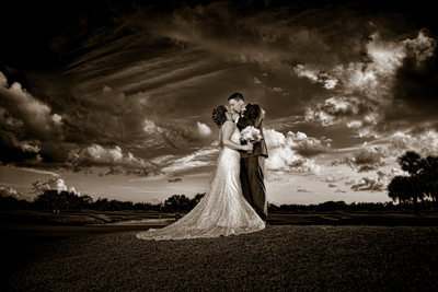 Amazing Wedding Pictures taken at Fairwinds Golf Course in Ft Pierce Florida.