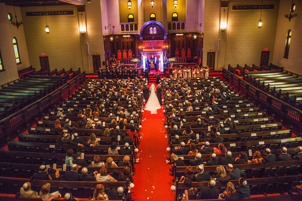 Montreal Wedding Photography at the Shaar Hashomayim Congregation