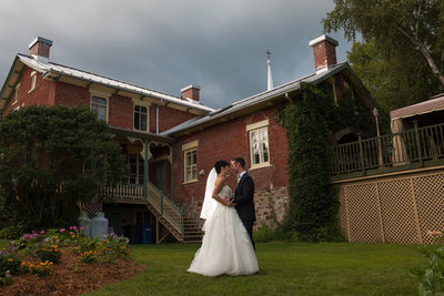Montreal Wedding Photography at Château Saint-Antoine in Saint-Antoine-sur-Richelieu