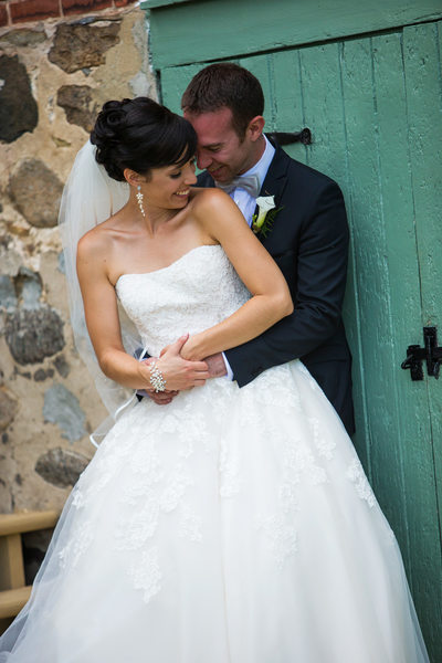 Montreal Wedding Photography at Château Saint-Antoine in Saint-Antoine-sur-Richelieu