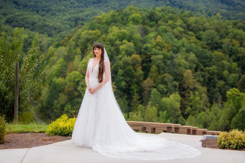 Outdoor Bridal Portrait at Mountain Mist Farms