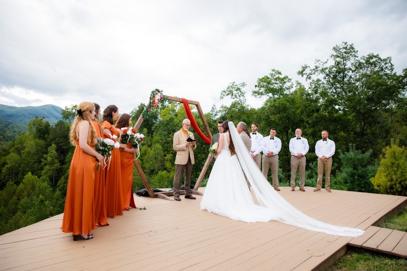 Outdoor Vows at Mountain Mist Farms