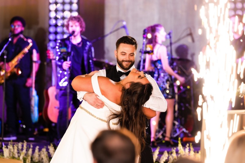 Sparkler Dip at Press Room Wedding