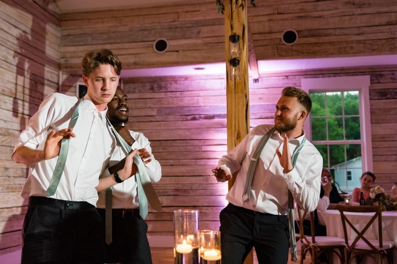 Groomsmen Dance Fun – Ramble Creek Wedding