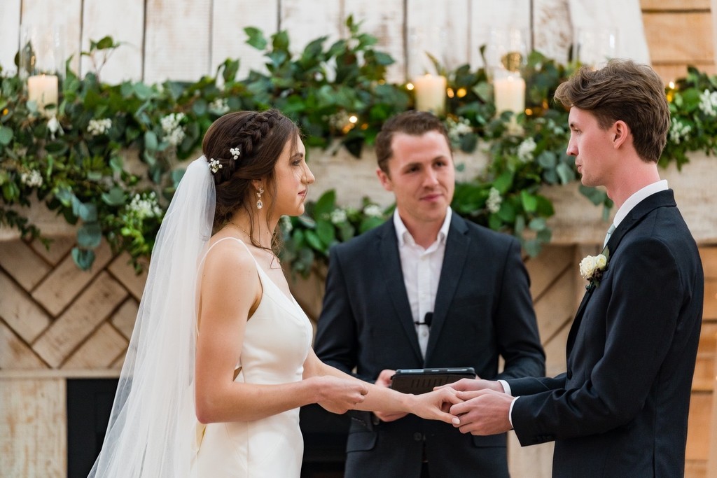 Exchanging Rings at Ramble Creek Wedding