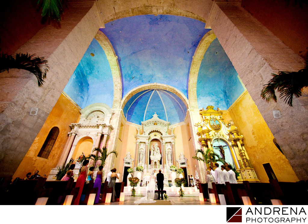 Cartagena Destination Wedding Photographers Santo Domingo Church
