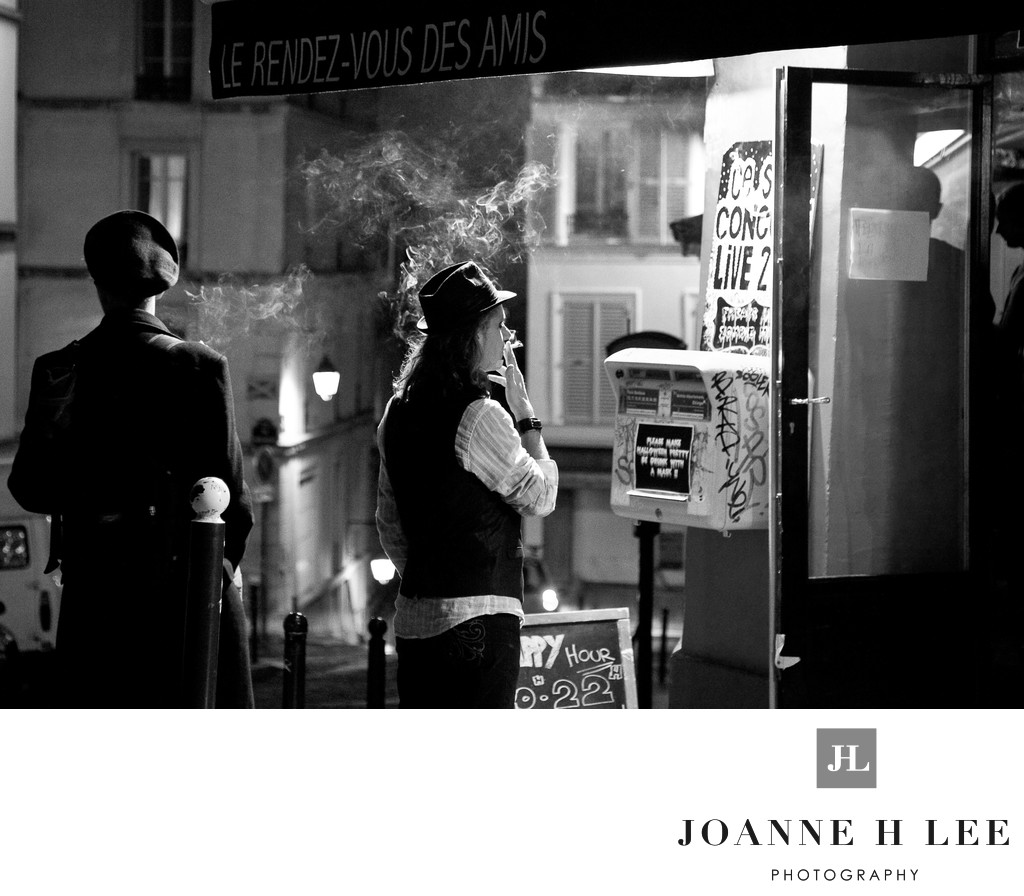 smoker in Montmarte France