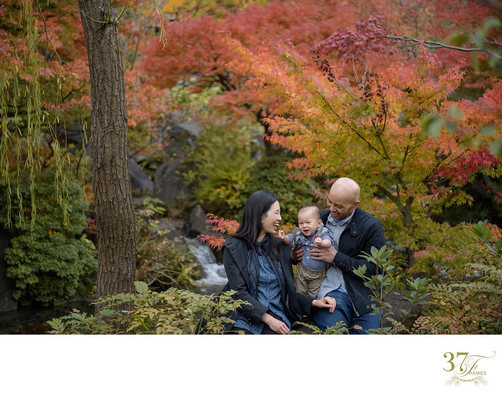 A Moment in Tokyo | Fall Family Photos Japan