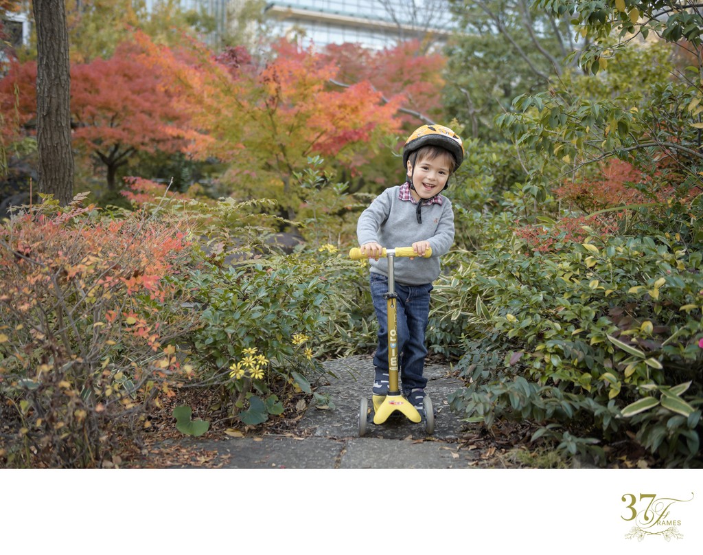 Tokyo Family Portrait Photographer | Kids in Autumn