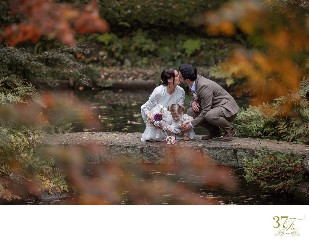 Elopement in Japan | Autumn Tokyo Park Wedding