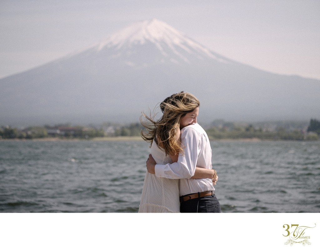 Romantic Lakeside Proposal at Mt Fuji