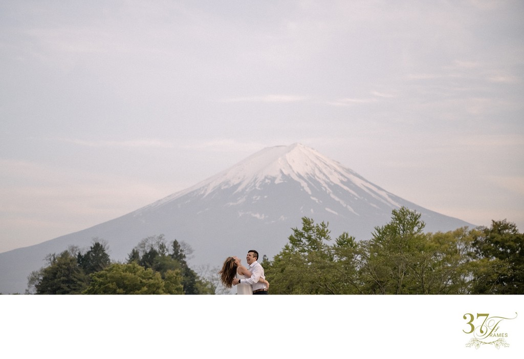 Love Amidst the Magnificence: A Mt Fuji Proposal Story