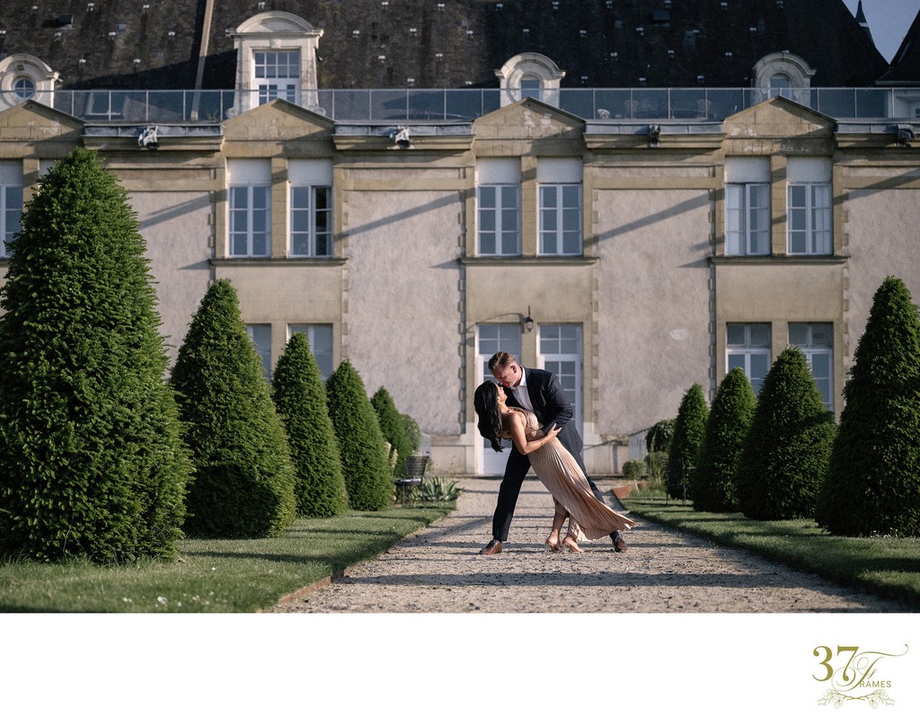 Mesmerizing Engagement Portraits at a French Chateau 