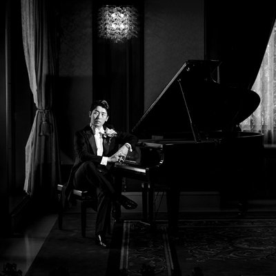 Japanese Conductor Keitaro Harada | Classic Groom Photo