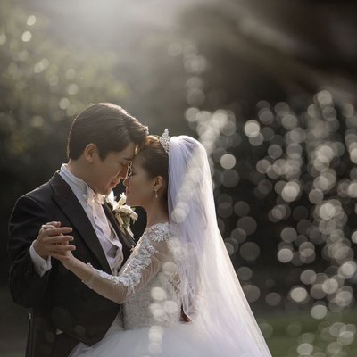 Fountains and Sunlight | Tokyo Romantic Wedding