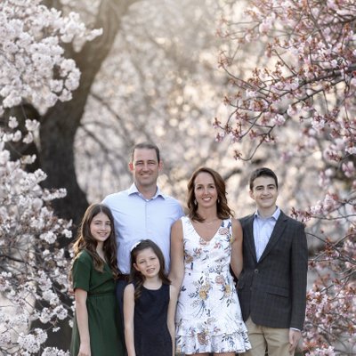 Tokyo Family Photographer | Cherry Blossom Portraits