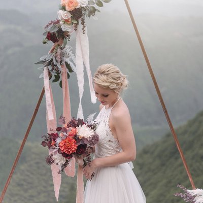 Elopement in Japan | Bouquets and Flower Arches