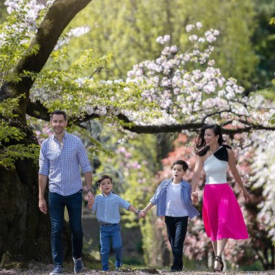 Family Portraits Amid Shinjuku's Cherry Blossoms