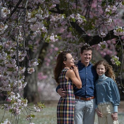 Blooms: Family Portrait Photography in Shinjuku