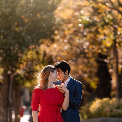 Tokyo's Autumn Romance: Fall Engagement Photography 