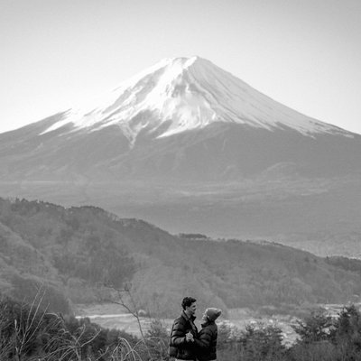 Embracing New Beginnings: Sunrise Proposal at Mt. Fuji