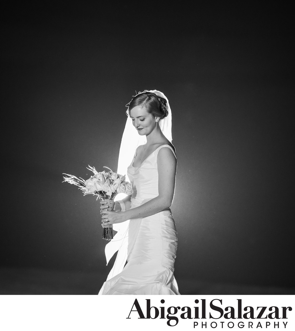 Bridal portrait: Sophisticated Bride & floral bouquet