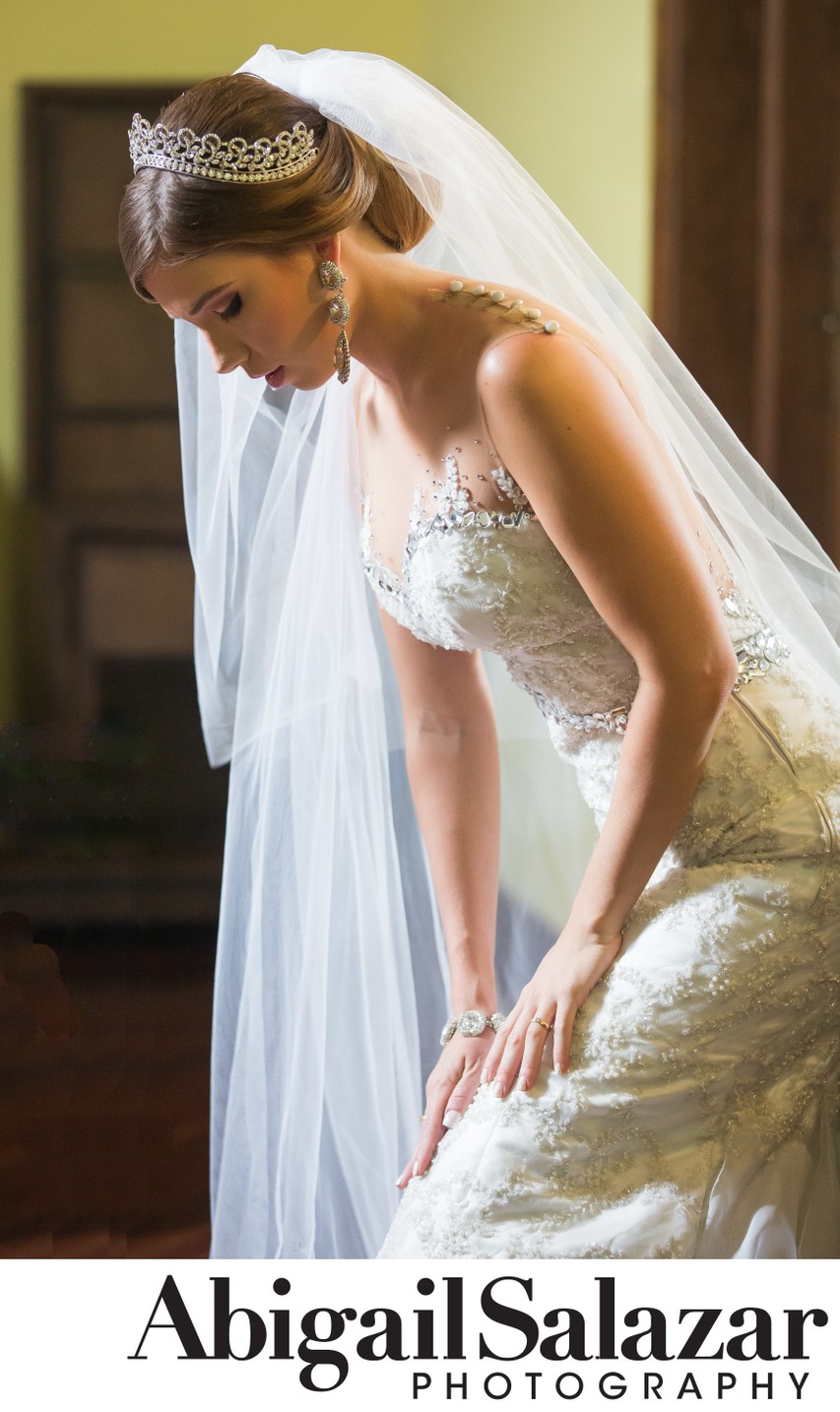 Luxury wedding photography: Beautiful bride