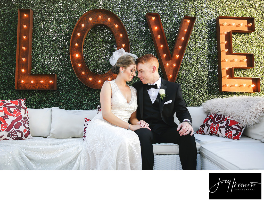 Oviatt Penthouse Los Angeles Love sign Los angeles