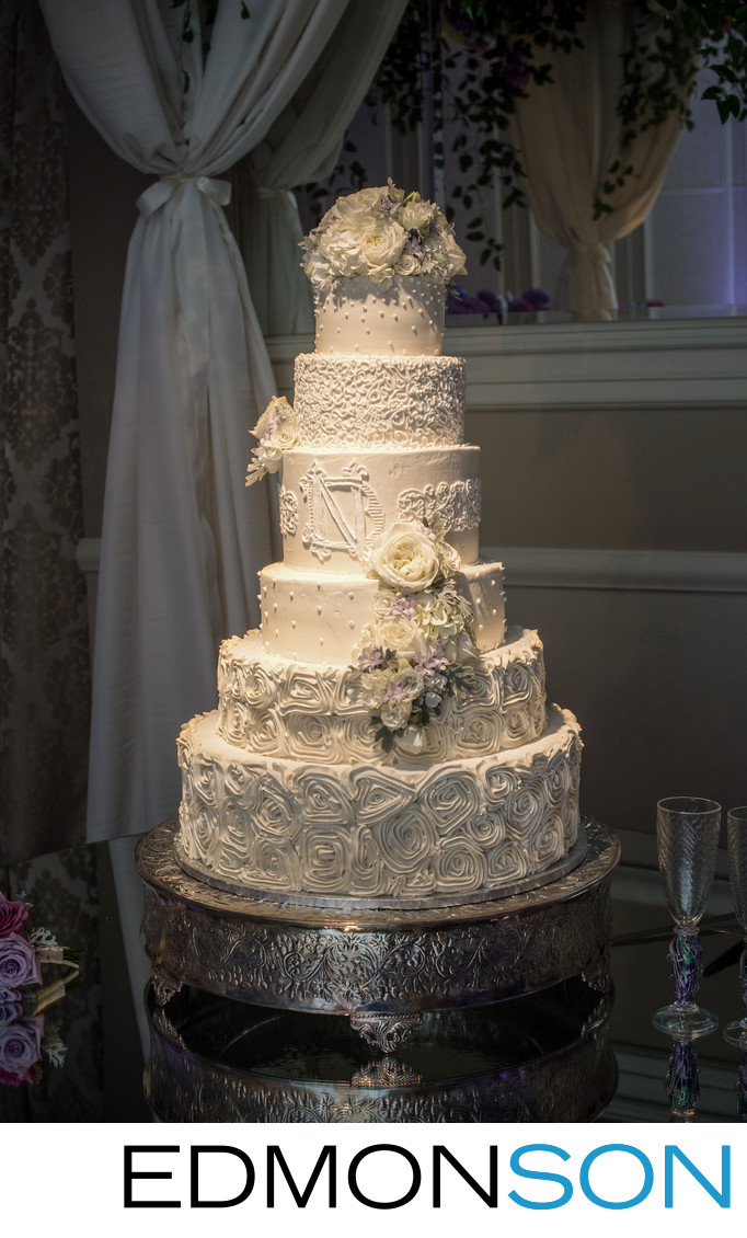 Dallas Affaires Wedding Cakes
