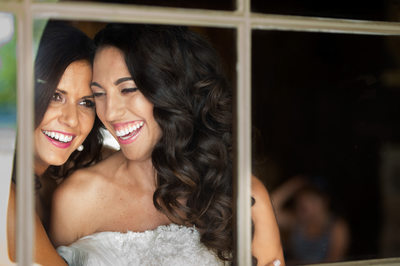 Maid Of Honor Cracks Up With Bride Before Wedding