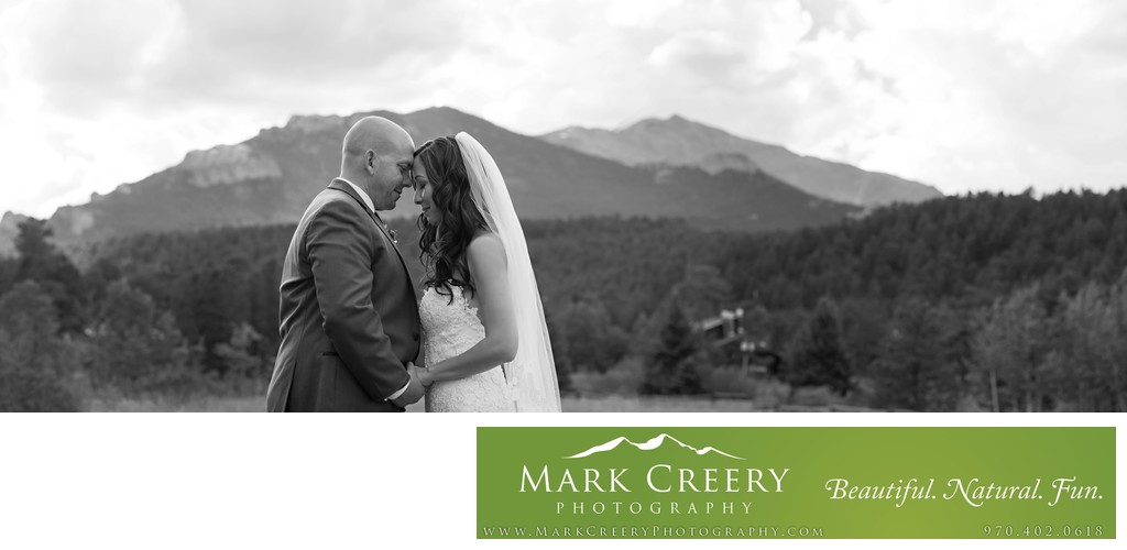 Bridal portrait with Mt. Meeker & Copeland at Wild Basin Lodge