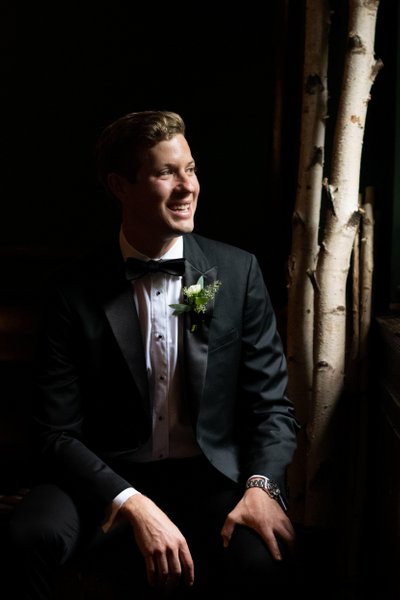 Tips for creative portraits of the groom