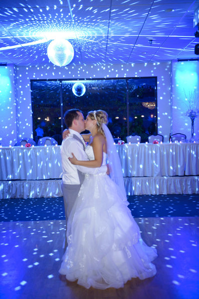 Green Bay Wedding Photography by David Hakamaki, Cutting Edge Photography, Iron Mountain, MI