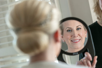 CBI Bride getting ready - Meredith in the mirror