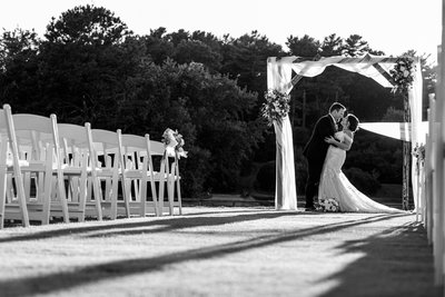 BW Willowbend Wedding Couple Portrait