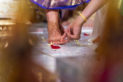 Hindu Wedding Ceremony detail toe