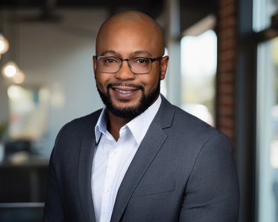 Corporate Portrait for Men Modern Headshot