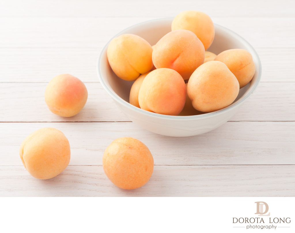 fresh apricots in a bowl