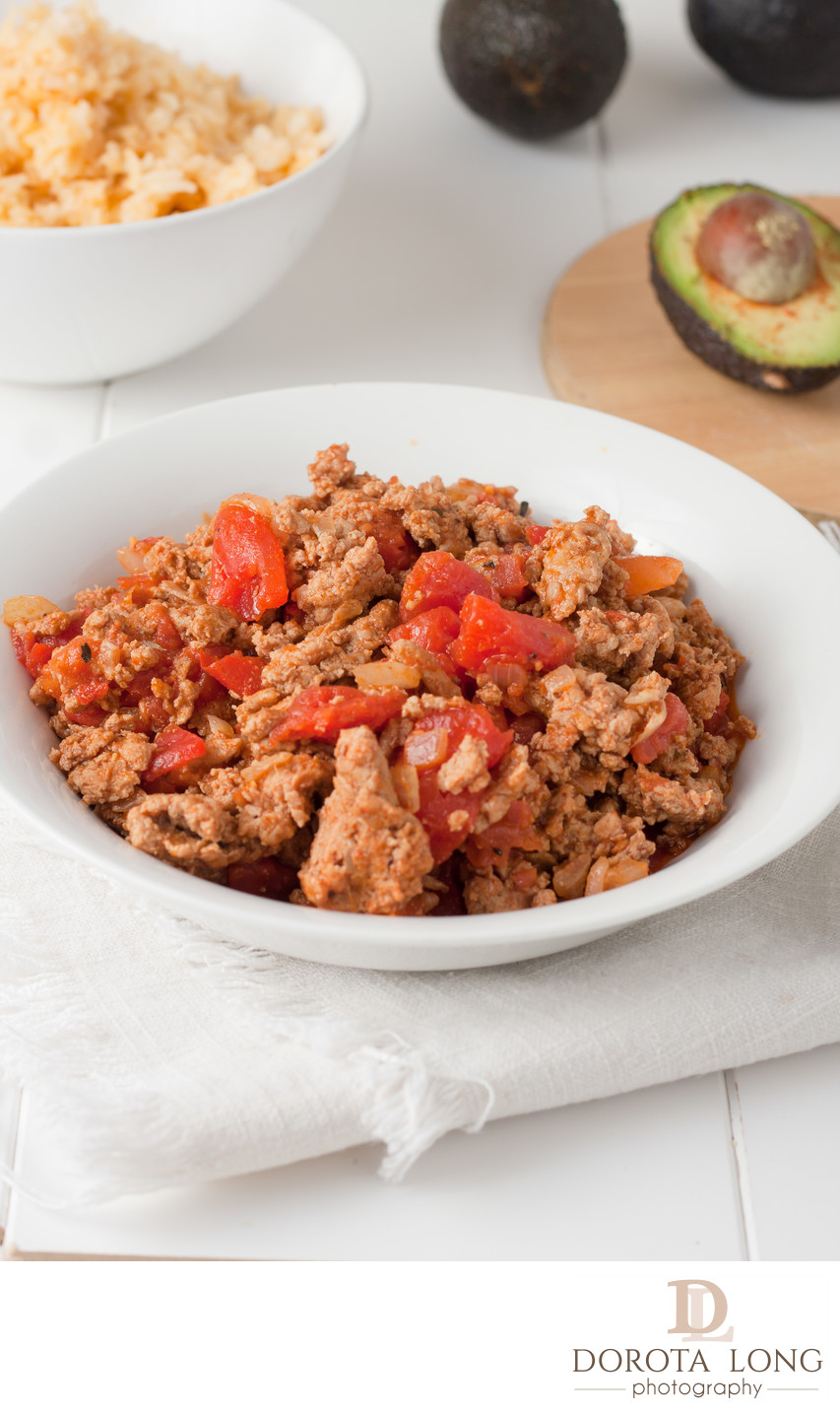 fried ground meat with tomatoes ready for tacos