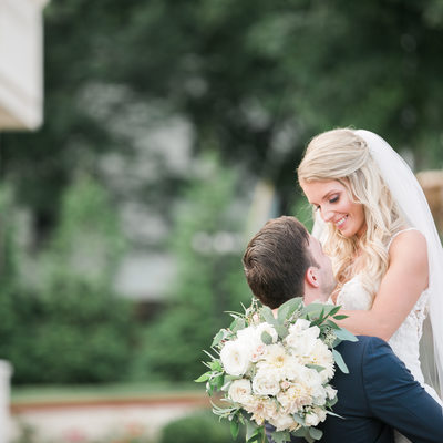 Villa Venezia in Middletown NY Bride and Groom portrait