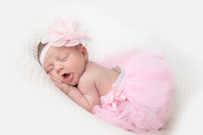 Newborn baby photographer Danbury, Ridgefield, Bethel