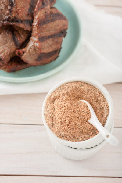 homemade spice mix or marinade for meat and poultry: onion powder, paprika, garlic powder, salt, pepper, cayenne pepper