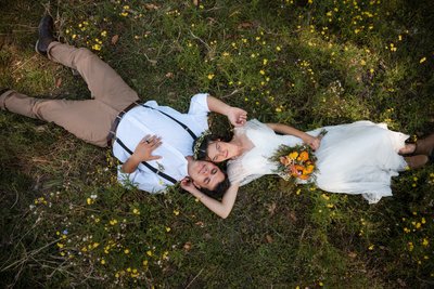 Country-style DIY weddings