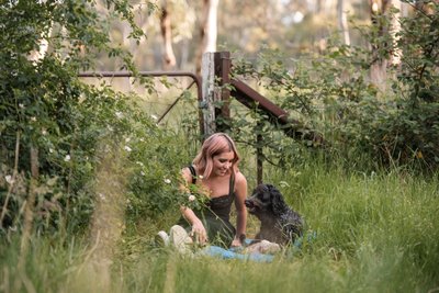 Family photos with dog in the Adelaide Hills