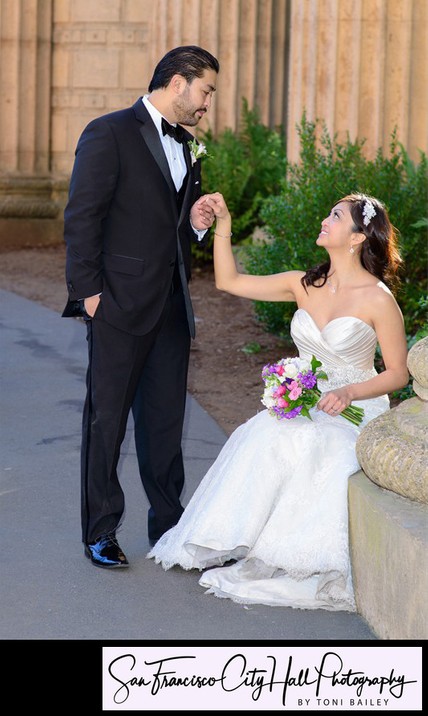 blog palace of fine arts - Kissing bride's hand