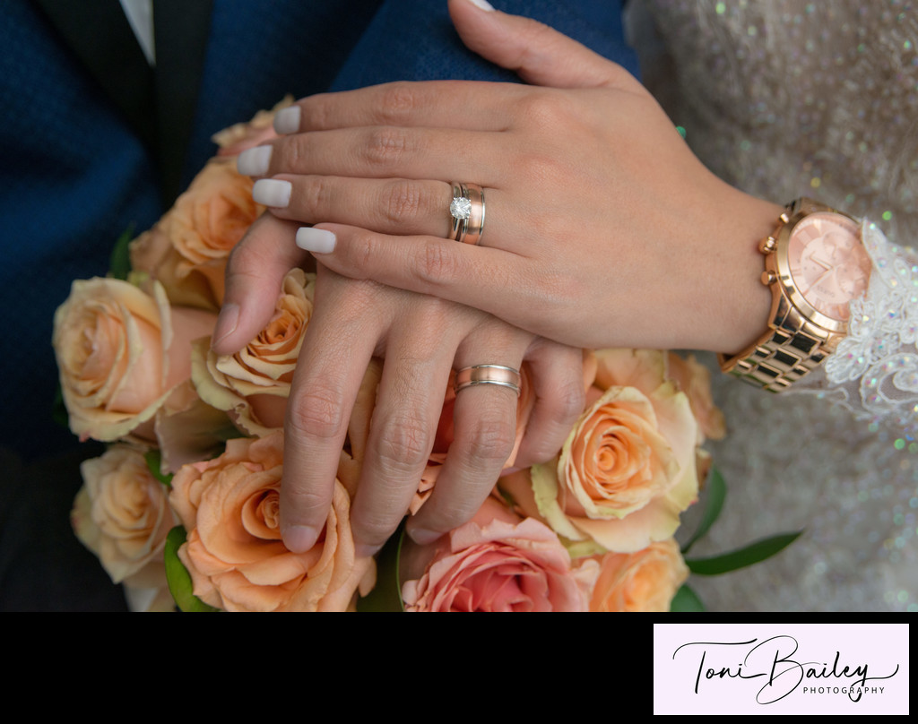 wedding-rings-and-flowers-peach